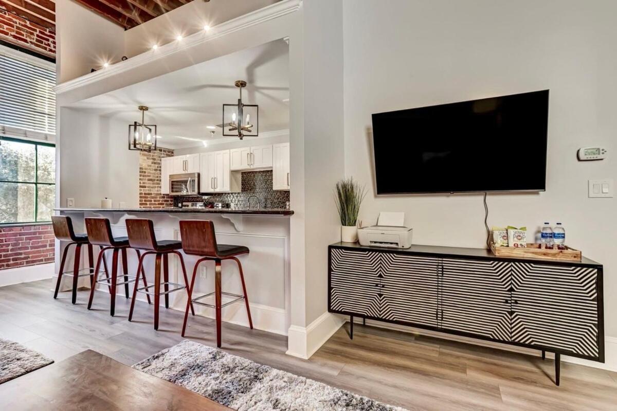 West End Loft - Downtown 5 Min Walk To River St Savannah Bagian luar foto