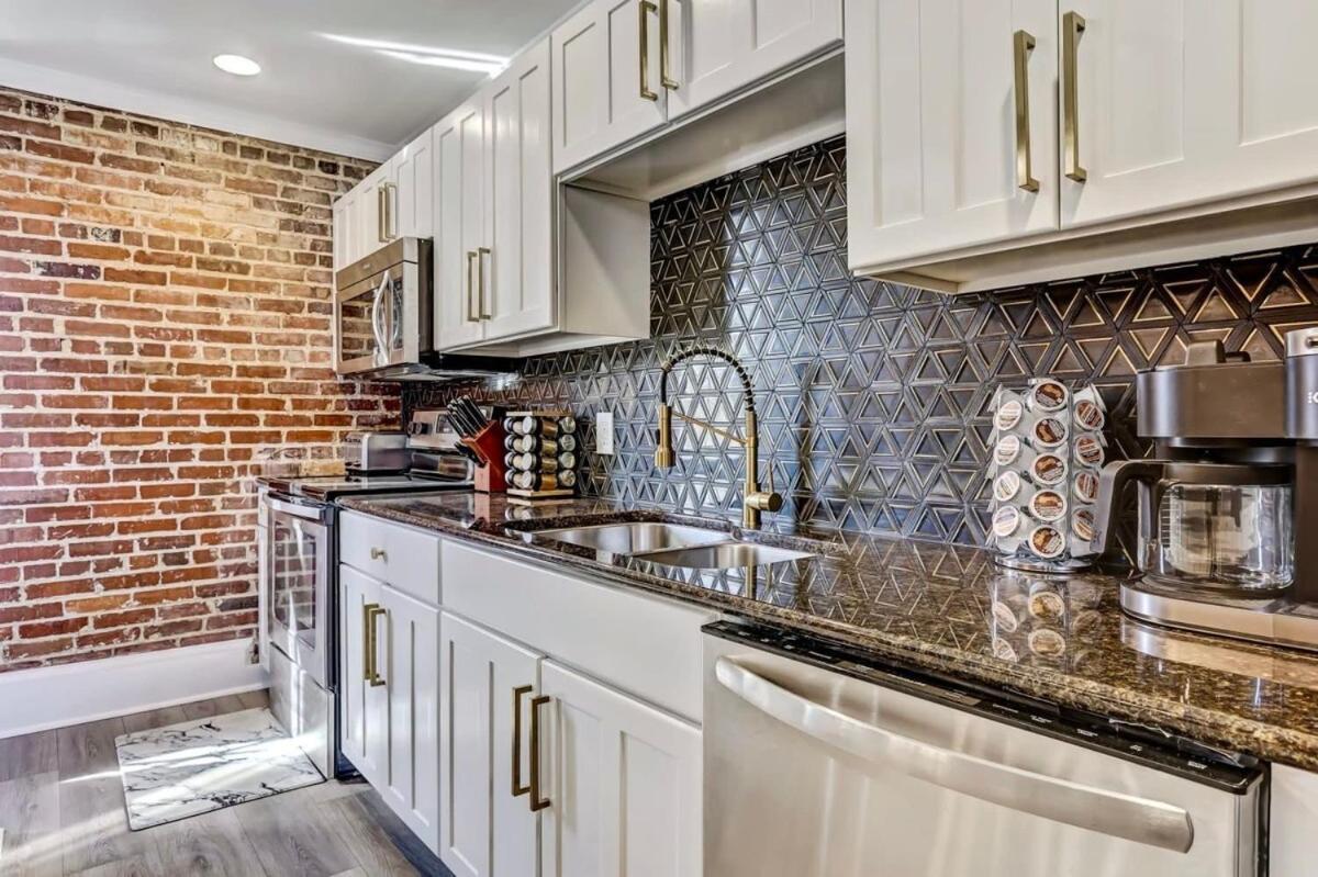 West End Loft - Downtown 5 Min Walk To River St Savannah Bagian luar foto